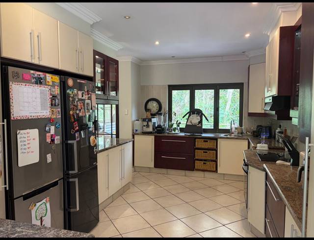 3 BEDROOM SIMPLEX FOR SALE IN LA LUCIA